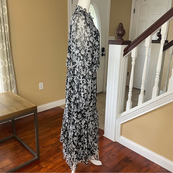 Lauren Ralph Lauren, floral peasant dress, elastic waist, sheer sleeve size 12 - Picture 2 of 14
